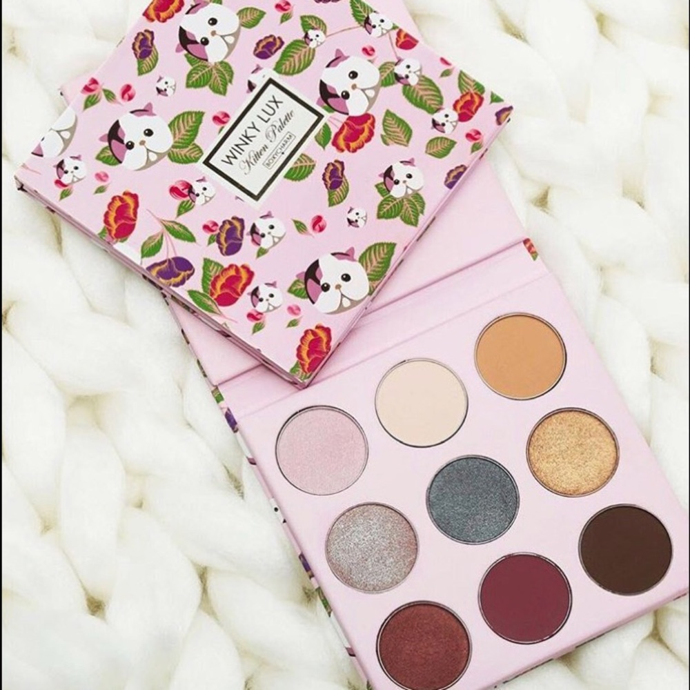 Winky Lux eye shadow palette